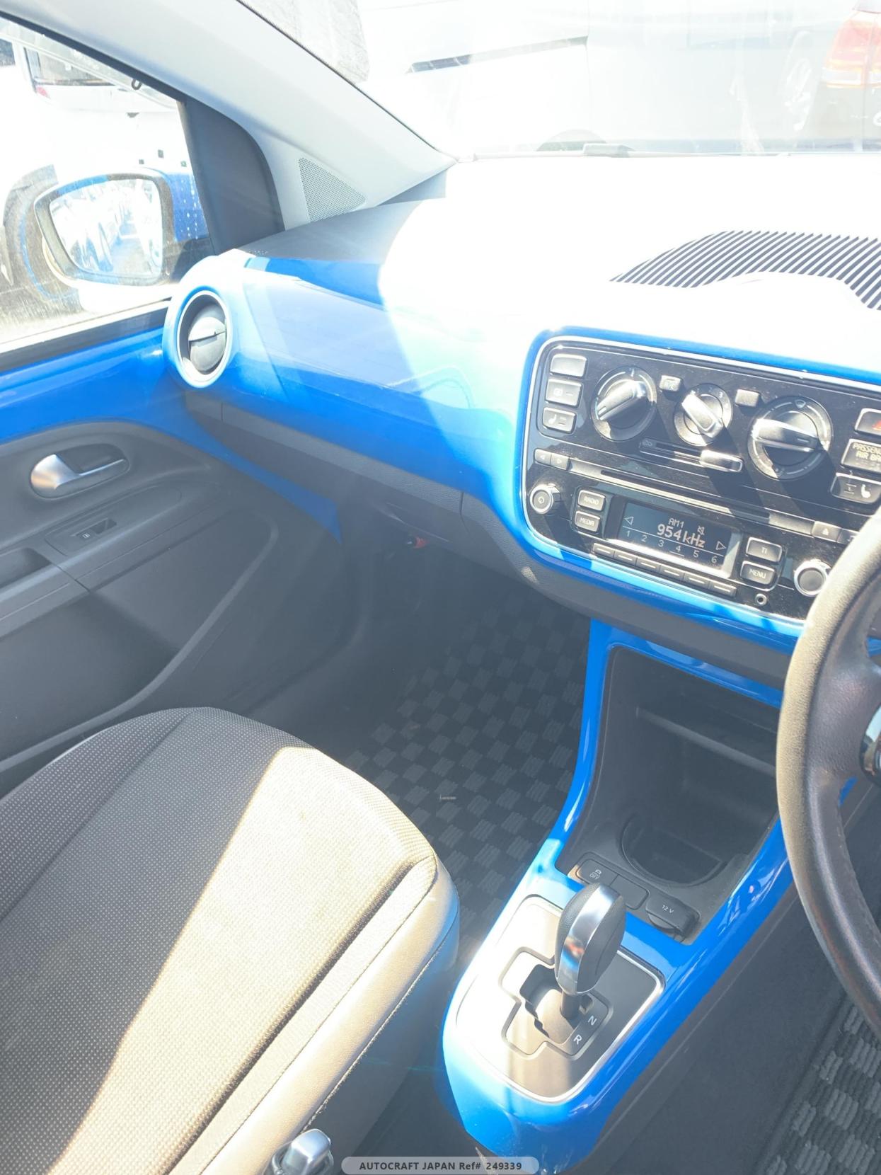 Volkswagen up! 1.0 High up! Hatchback 5dr Petrol ASG Euro 6 (75 ps)