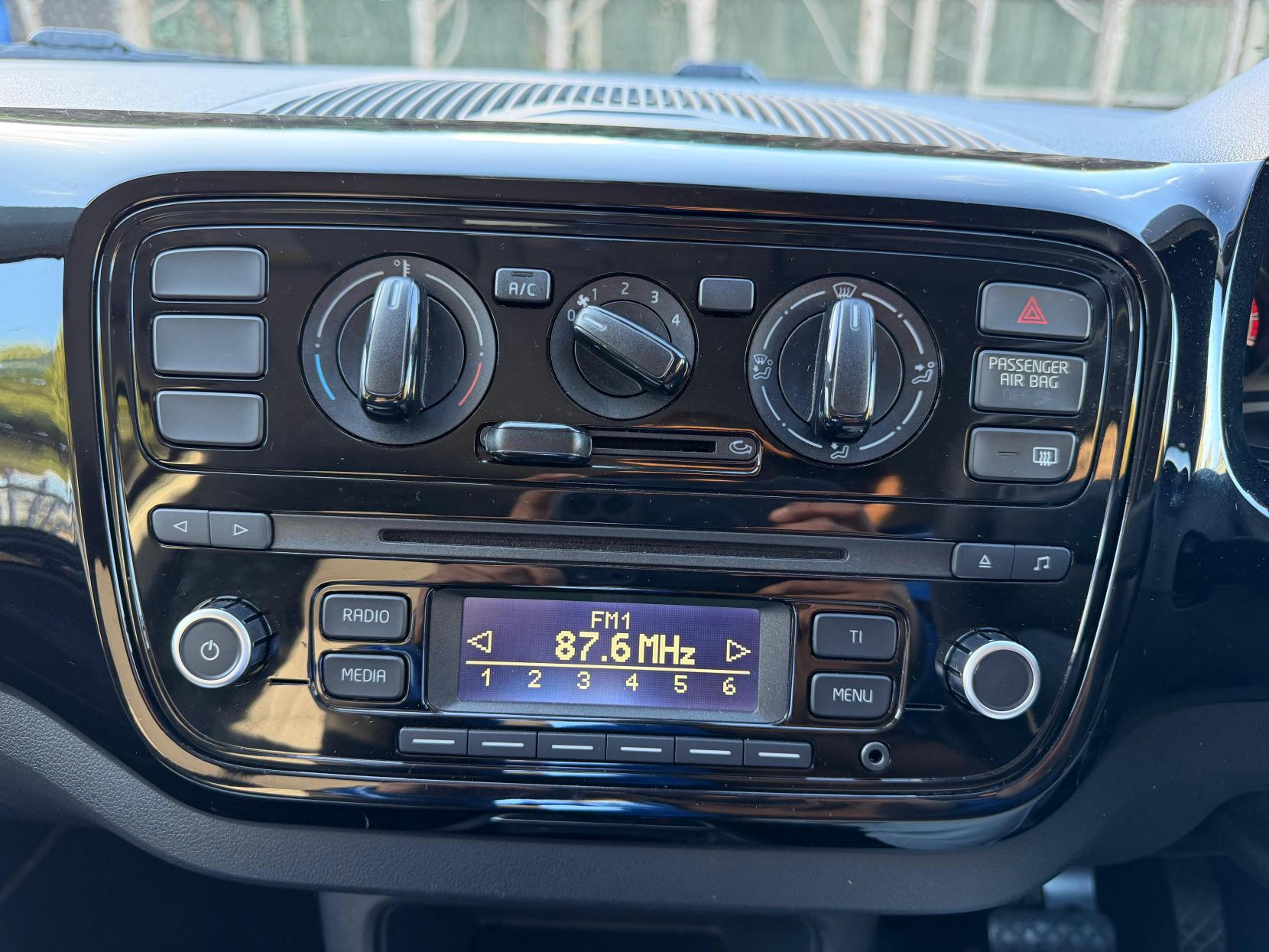 Volkswagen up! 1.0 High up! Hatchback 5dr Petrol ASG Euro 6 (75 ps)