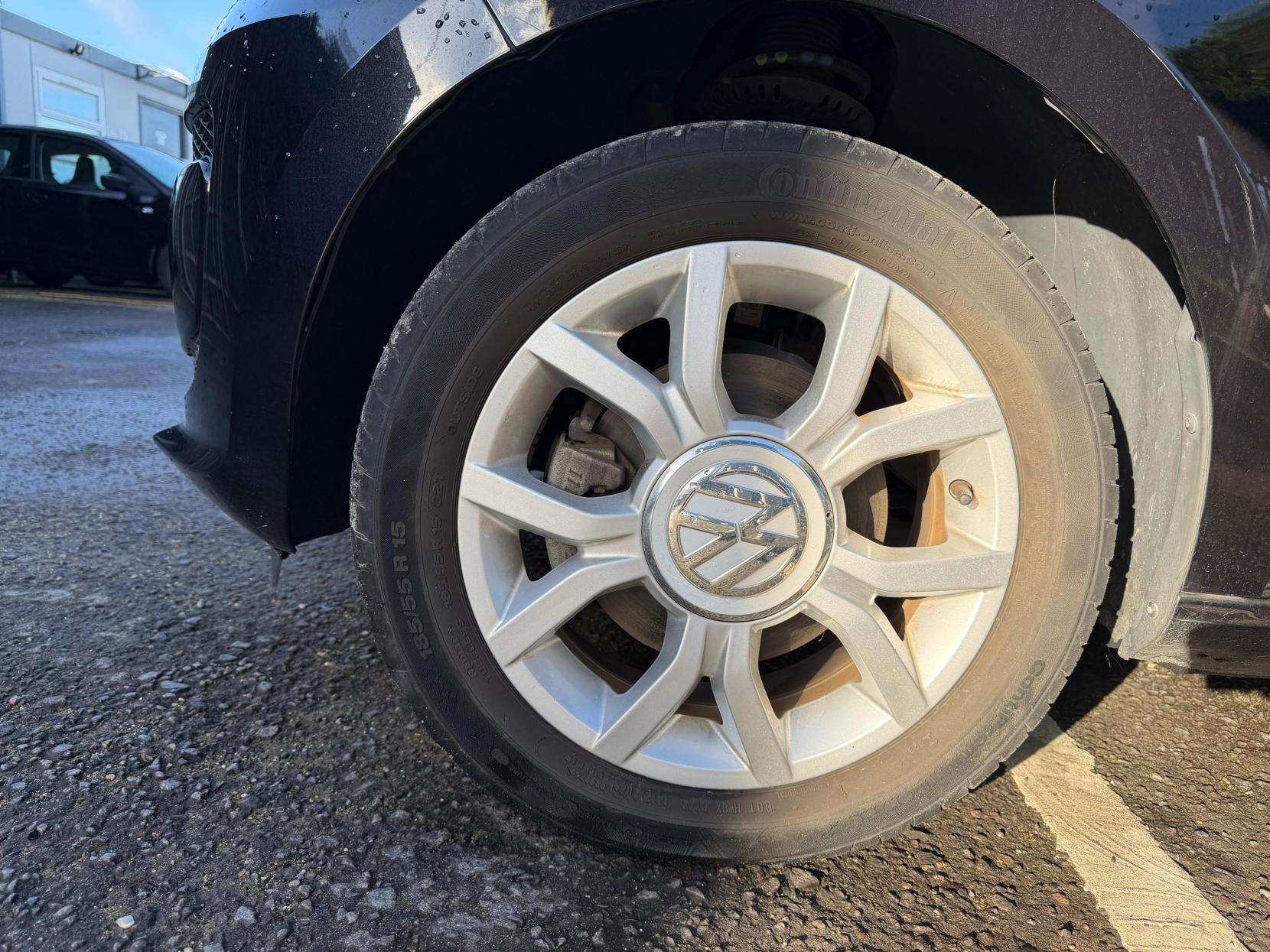 Volkswagen up! 1.0 High up! Hatchback 5dr Petrol ASG Euro 6 (75 ps)