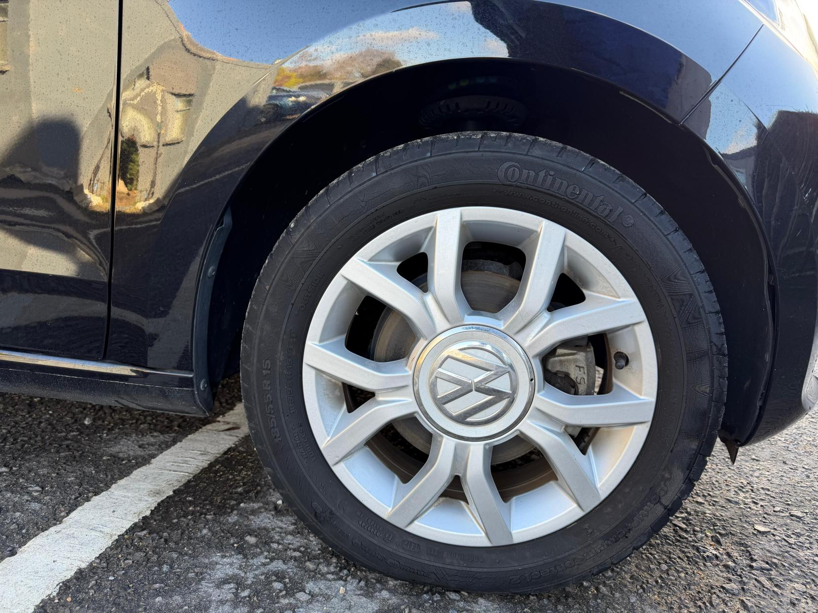 Volkswagen up! 1.0 High up! Hatchback 5dr Petrol ASG Euro 6 (75 ps)