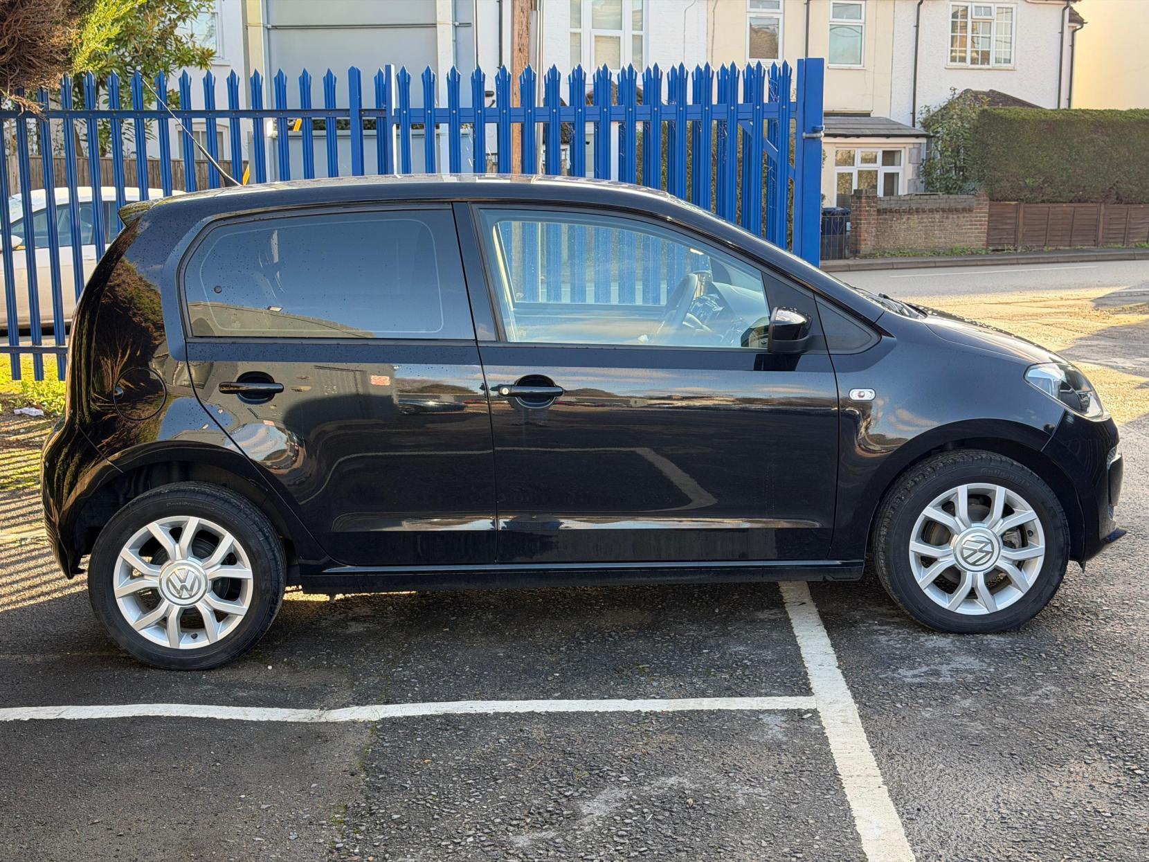 Volkswagen up! 1.0 High up! Hatchback 5dr Petrol ASG Euro 6 (75 ps)