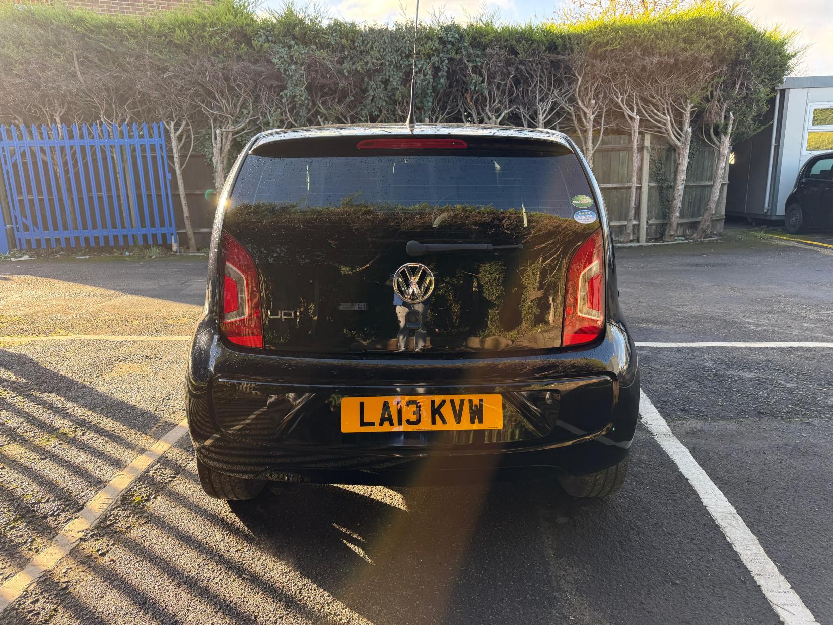 Volkswagen up! 1.0 High up! Hatchback 5dr Petrol ASG Euro 6 (75 ps)