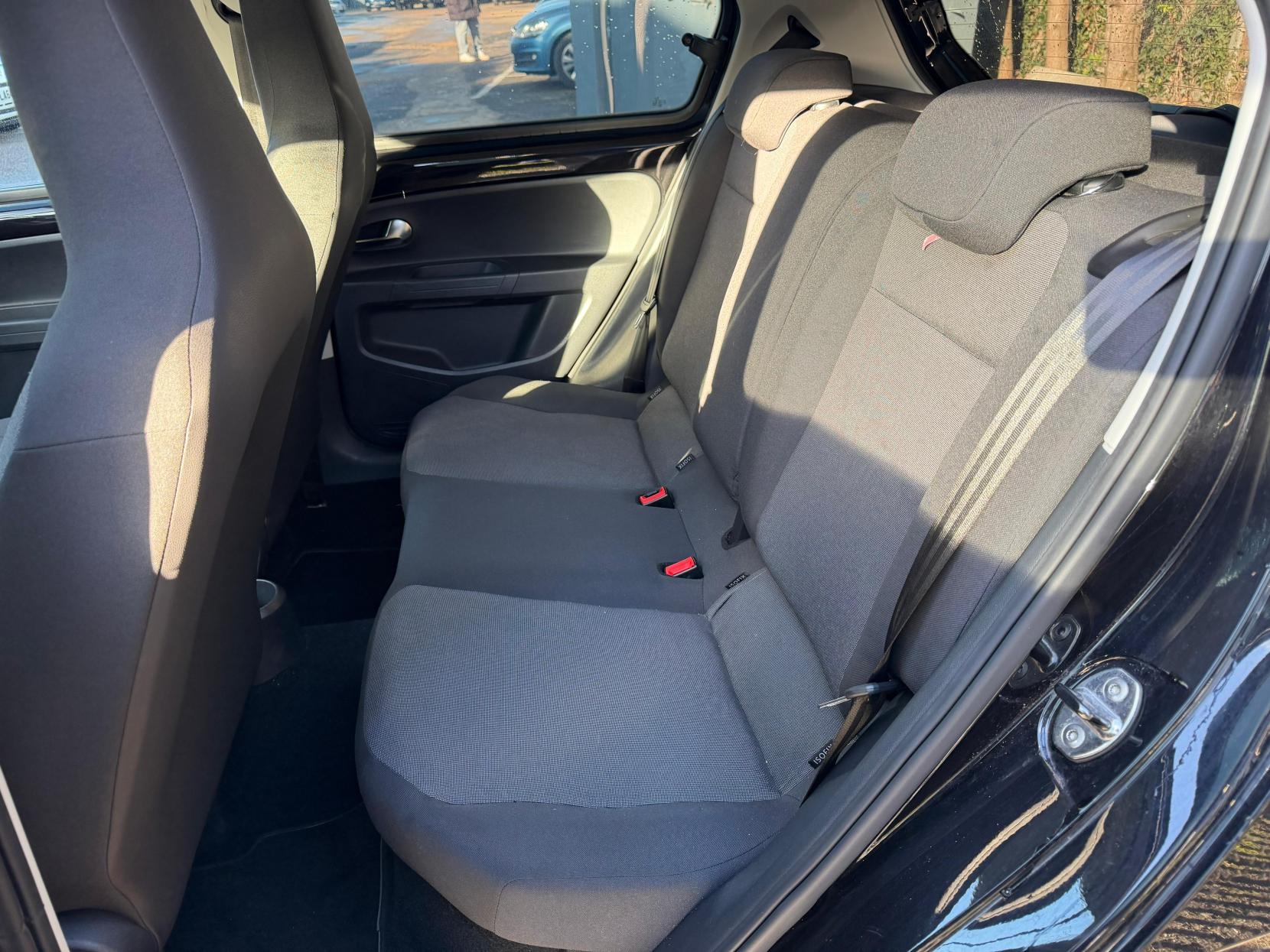 Volkswagen up! 1.0 High up! Hatchback 5dr Petrol ASG Euro 6 (75 ps)