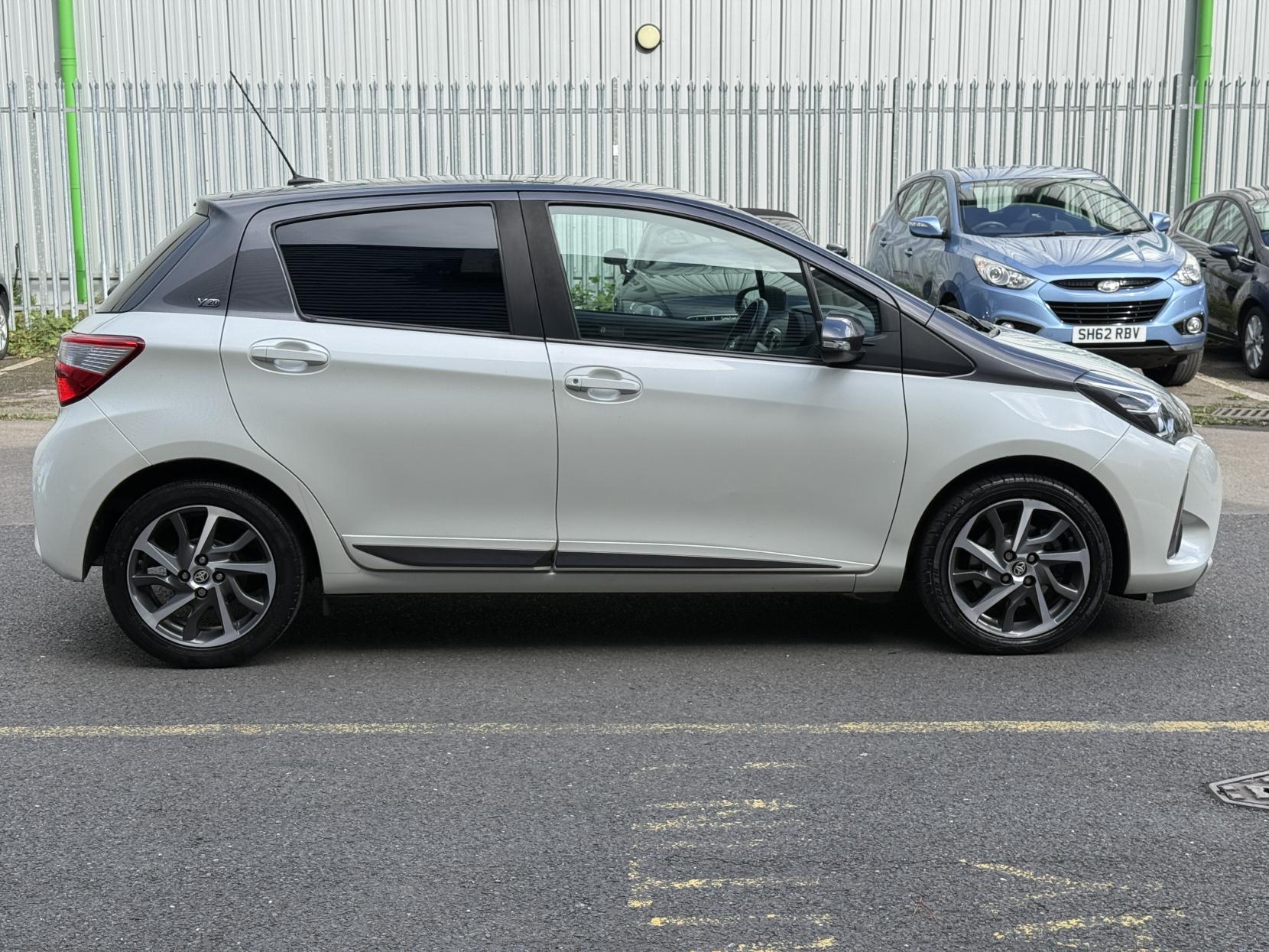 Toyota Yaris 1.5 VVT-i Y20 Hatchback 5dr Petrol Manual Euro 6 (111 ps)