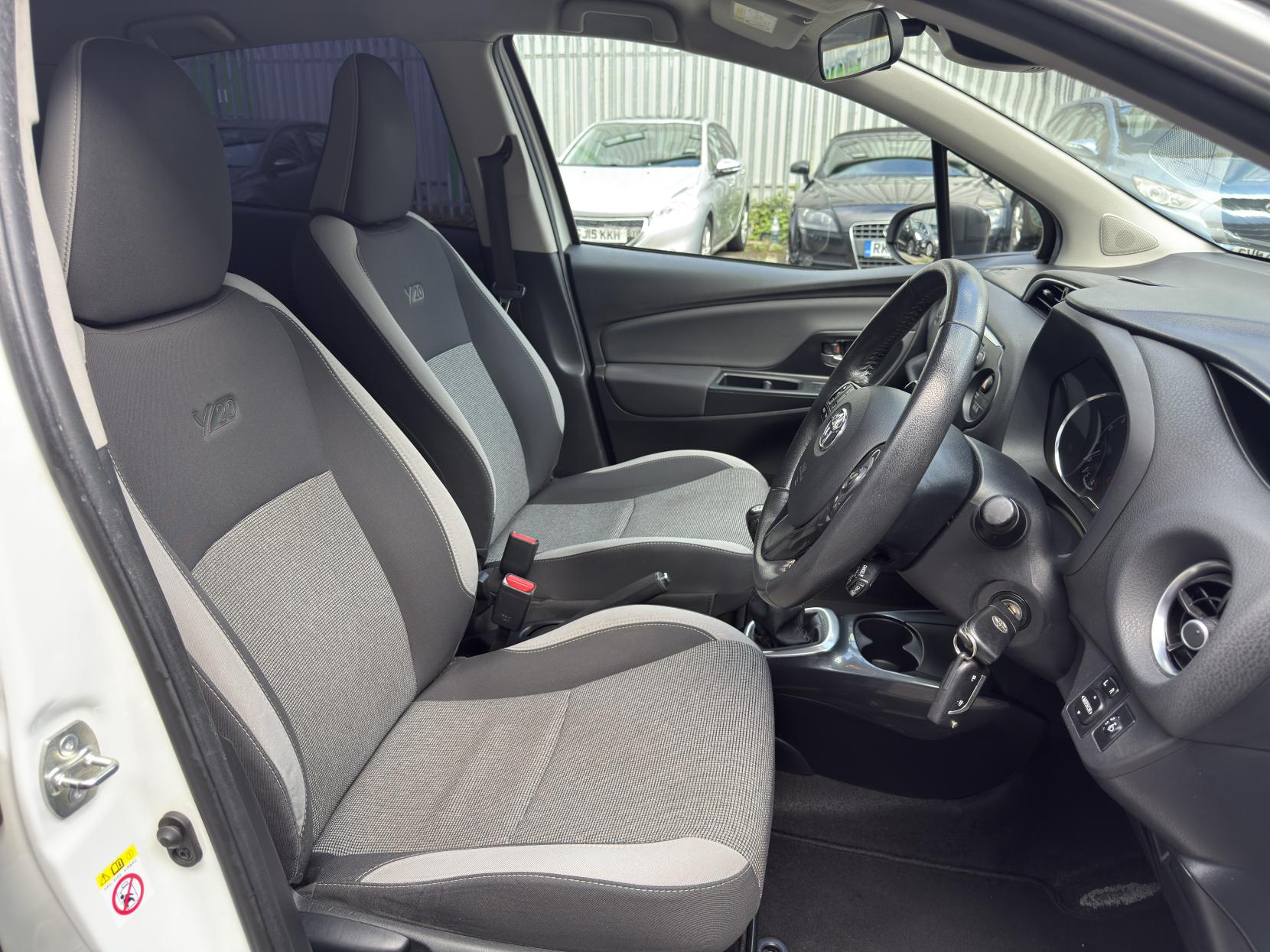 Toyota Yaris 1.5 VVT-i Y20 Hatchback 5dr Petrol Manual Euro 6 (111 ps)