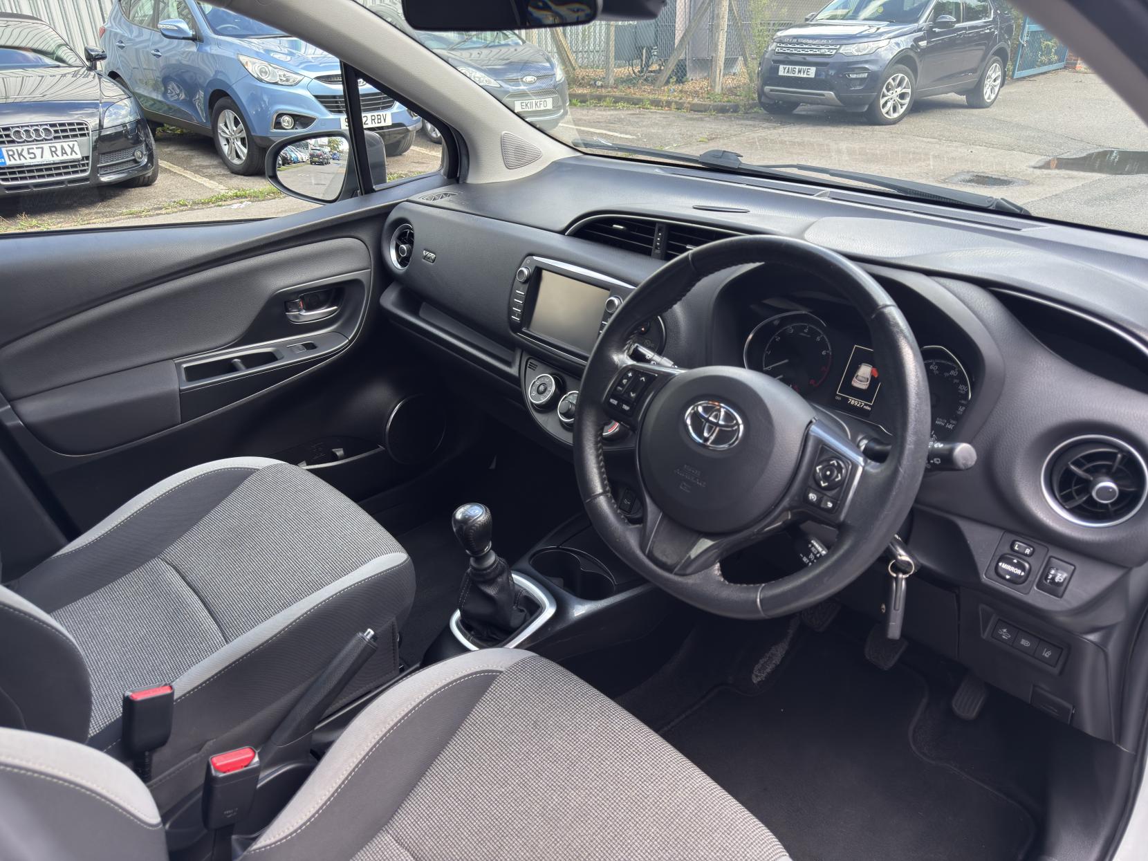 Toyota Yaris 1.5 VVT-i Y20 Hatchback 5dr Petrol Manual Euro 6 (111 ps)