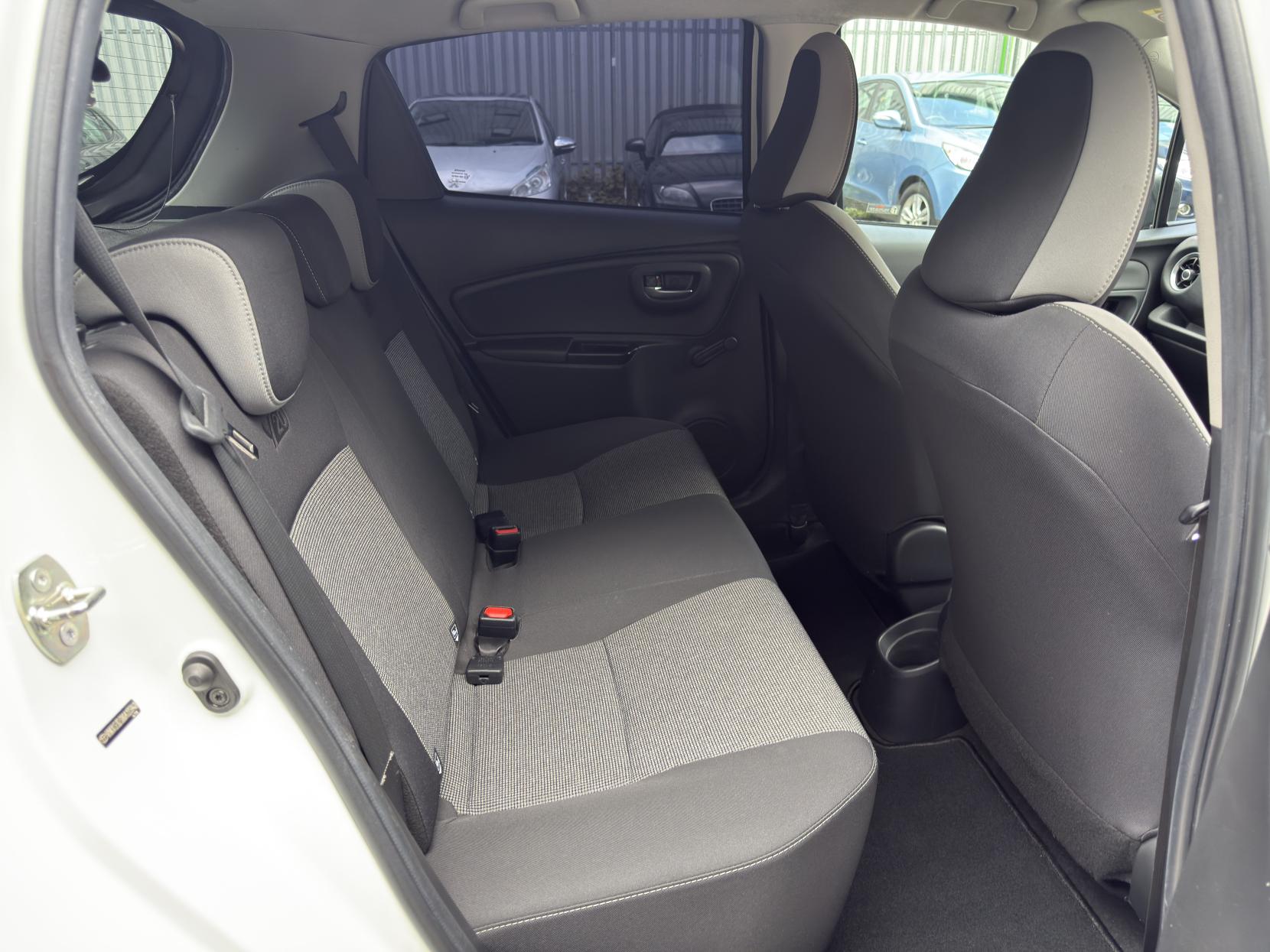 Toyota Yaris 1.5 VVT-i Y20 Hatchback 5dr Petrol Manual Euro 6 (111 ps)