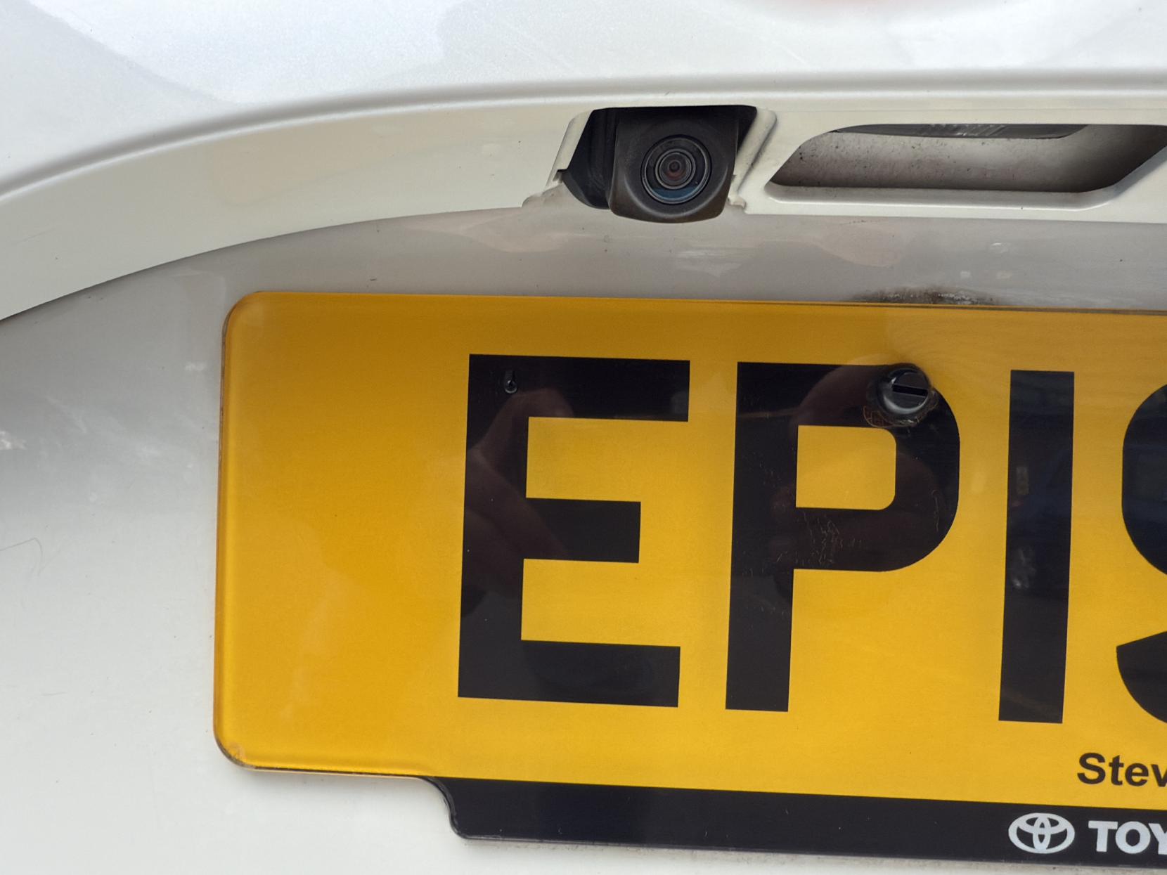 Toyota Yaris 1.5 VVT-i Y20 Hatchback 5dr Petrol Manual Euro 6 (111 ps)