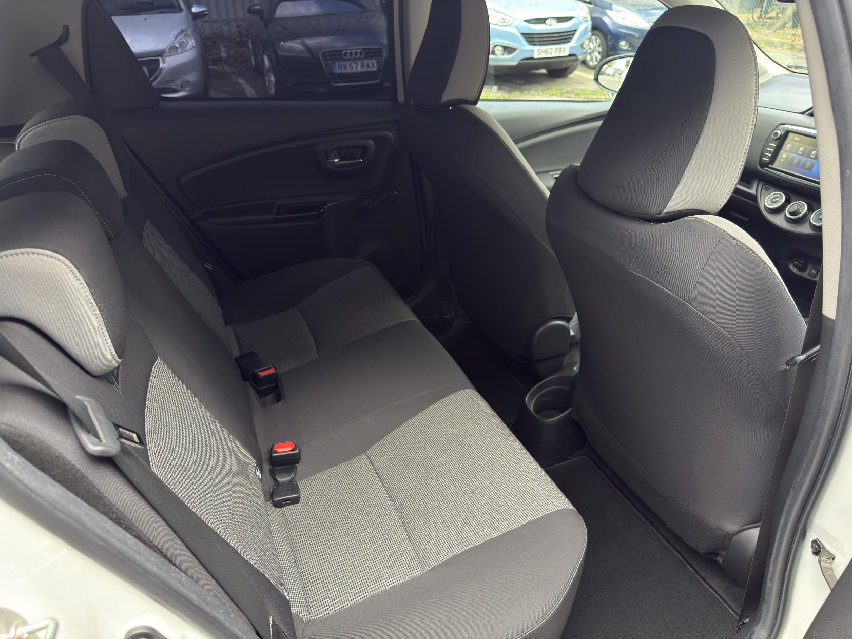 Toyota Yaris 1.5 VVT-i Y20 Hatchback 5dr Petrol Manual Euro 6 (111 ps)