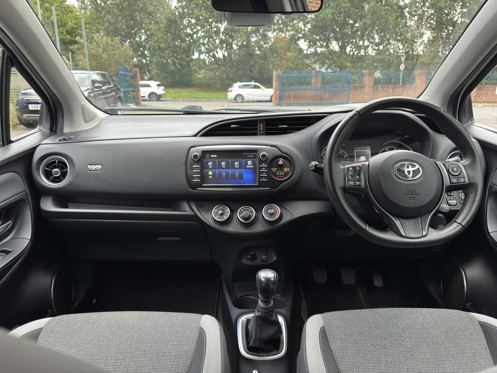 Toyota Yaris 1.5 VVT-i Y20 Hatchback 5dr Petrol Manual Euro 6 (111 ps)