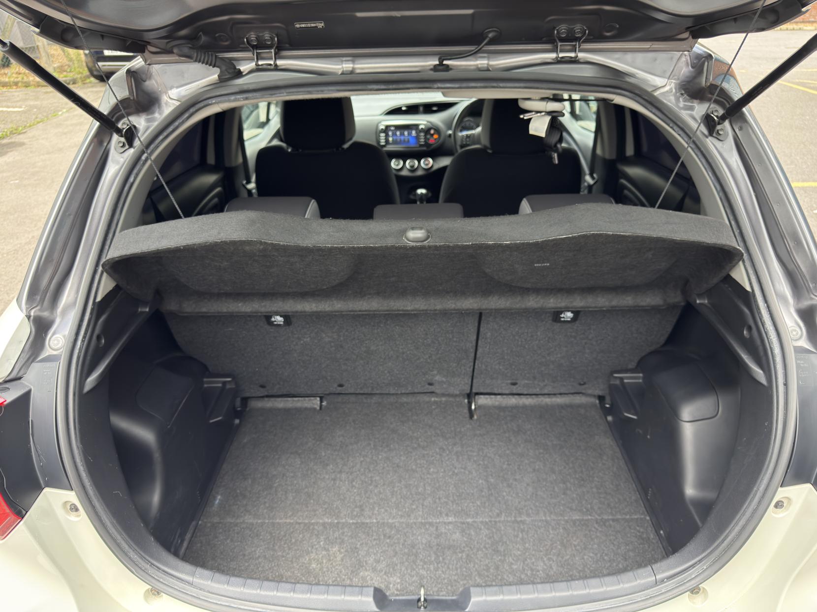 Toyota Yaris 1.5 VVT-i Y20 Hatchback 5dr Petrol Manual Euro 6 (111 ps)