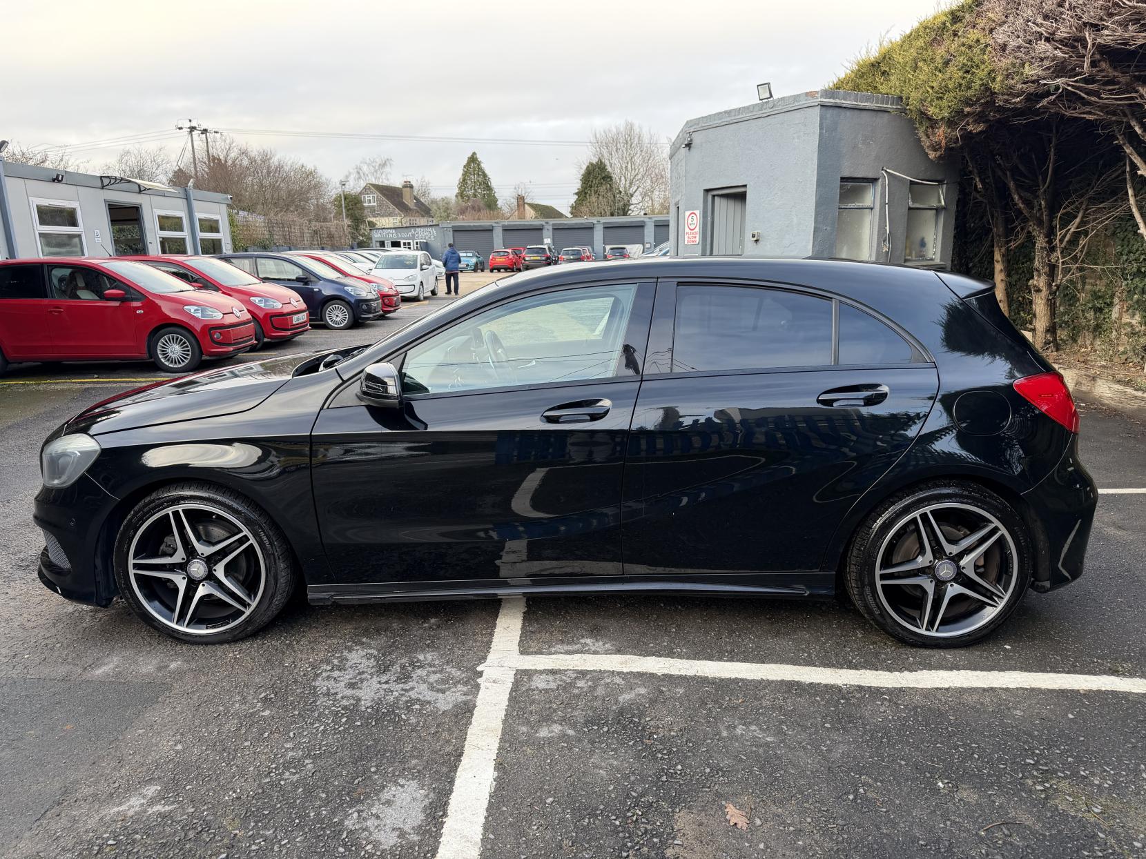 Mercedes-Benz A Class 1.6 A180 BlueEfficiency SE Hatchback 5dr Petrol 7G-DCT Euro 6 (s/s) (122 ps)