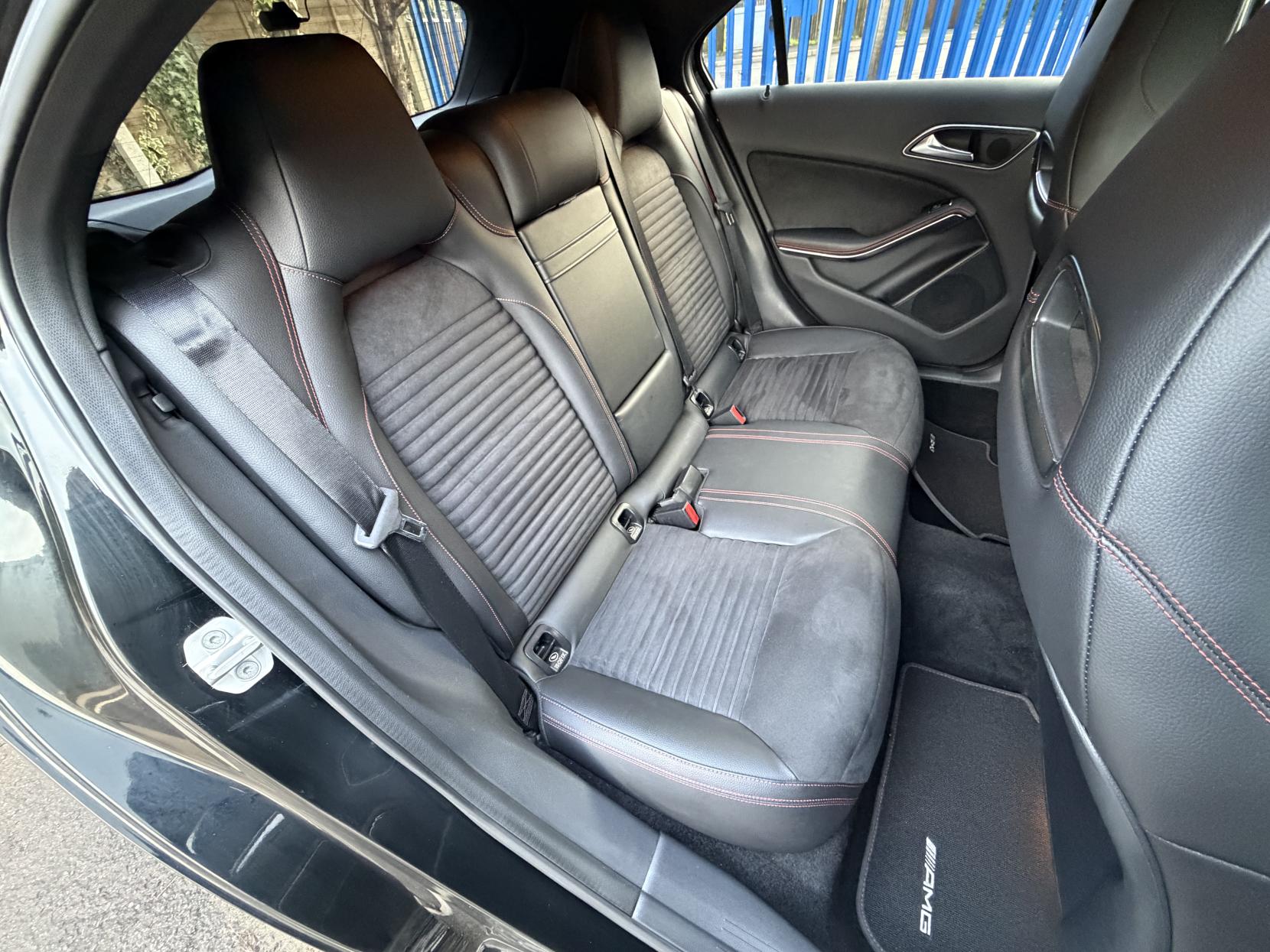 Mercedes-Benz A Class 1.6 A180 BlueEfficiency SE Hatchback 5dr Petrol 7G-DCT Euro 6 (s/s) (122 ps)