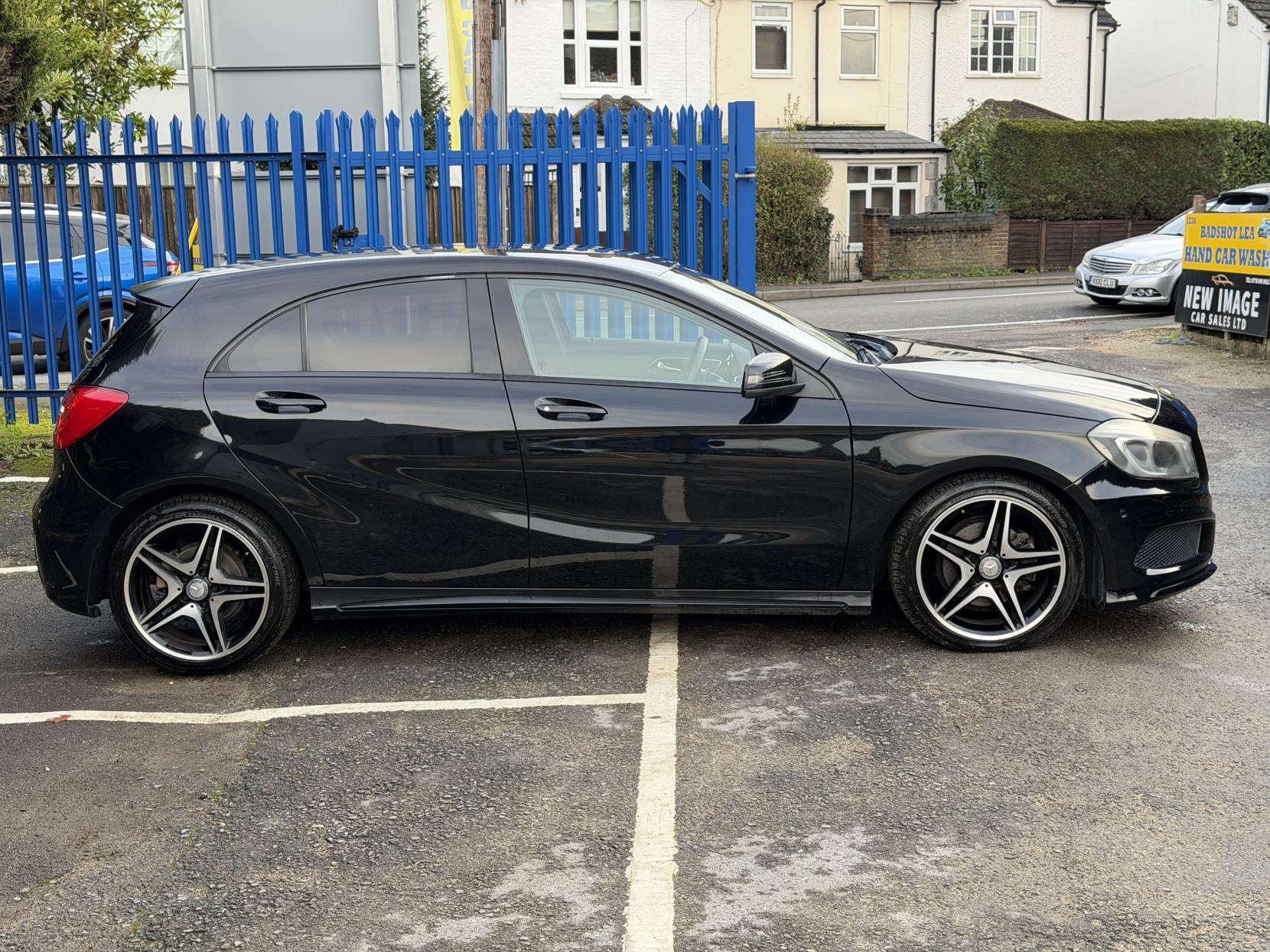 Mercedes-Benz A Class 1.6 A180 BlueEfficiency SE Hatchback 5dr Petrol 7G-DCT Euro 6 (s/s) (122 ps)