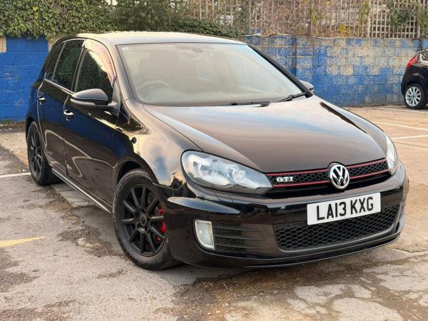 Volkswagen Golf 2.0 TSI GTI Hatchback 5dr Petrol DSG Euro 5 (210 ps)