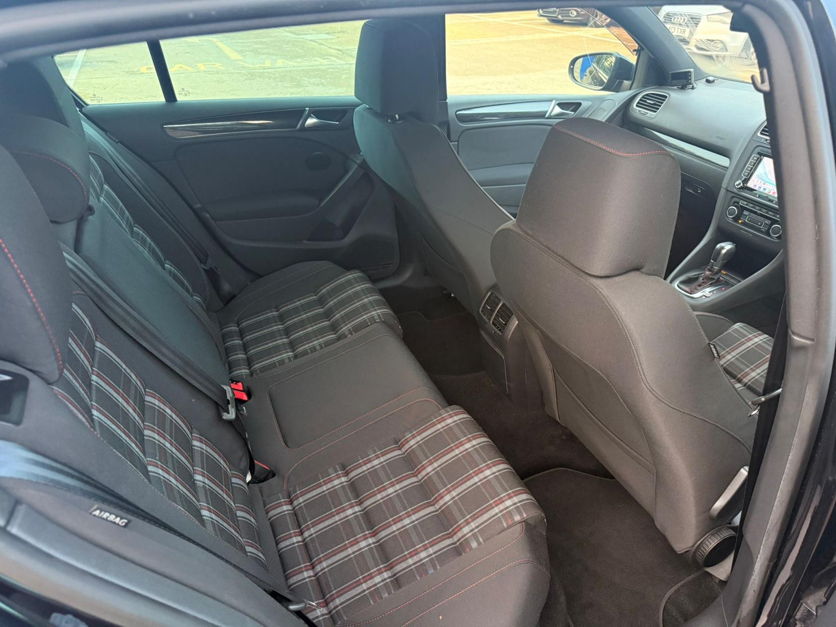 Volkswagen Golf 2.0 TSI GTI Hatchback 5dr Petrol DSG Euro 5 (210 ps)