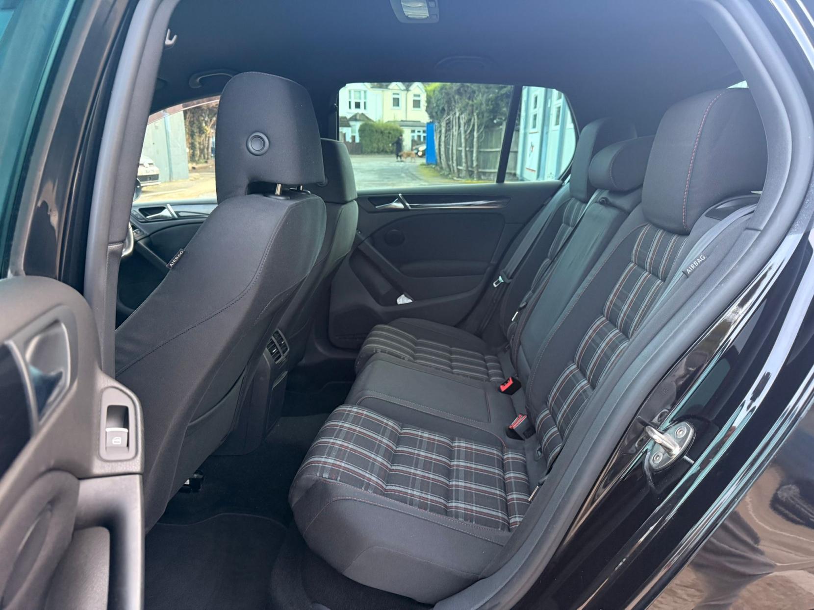 Volkswagen Golf 2.0 TSI GTI Hatchback 5dr Petrol DSG Euro 5 (210 ps)