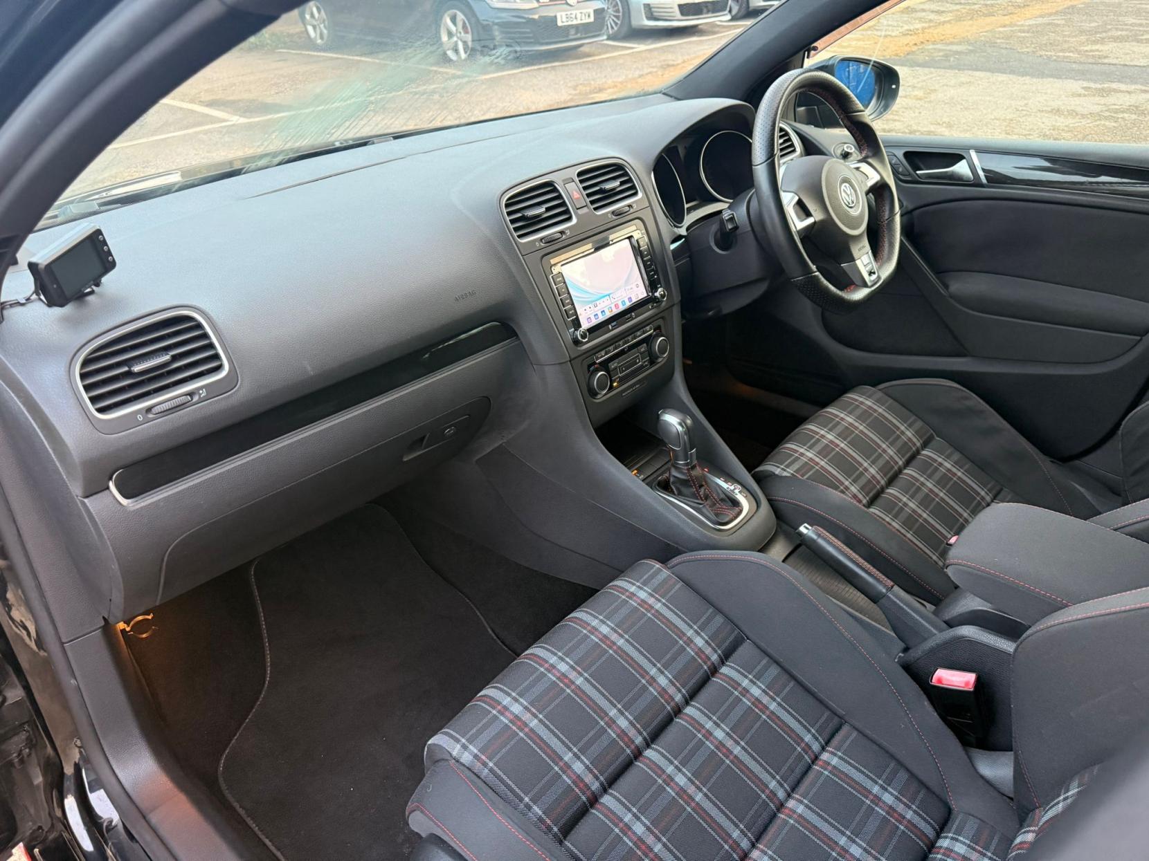 Volkswagen Golf 2.0 TSI GTI Hatchback 5dr Petrol DSG Euro 5 (210 ps)