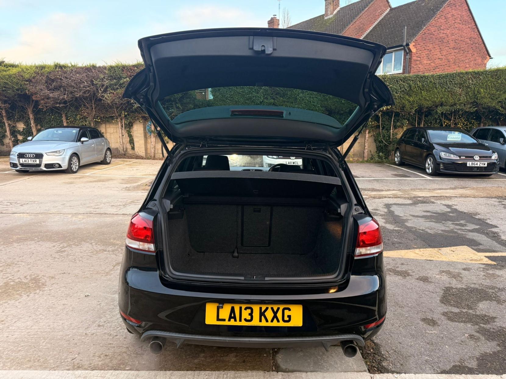 Volkswagen Golf 2.0 TSI GTI Hatchback 5dr Petrol DSG Euro 5 (210 ps)