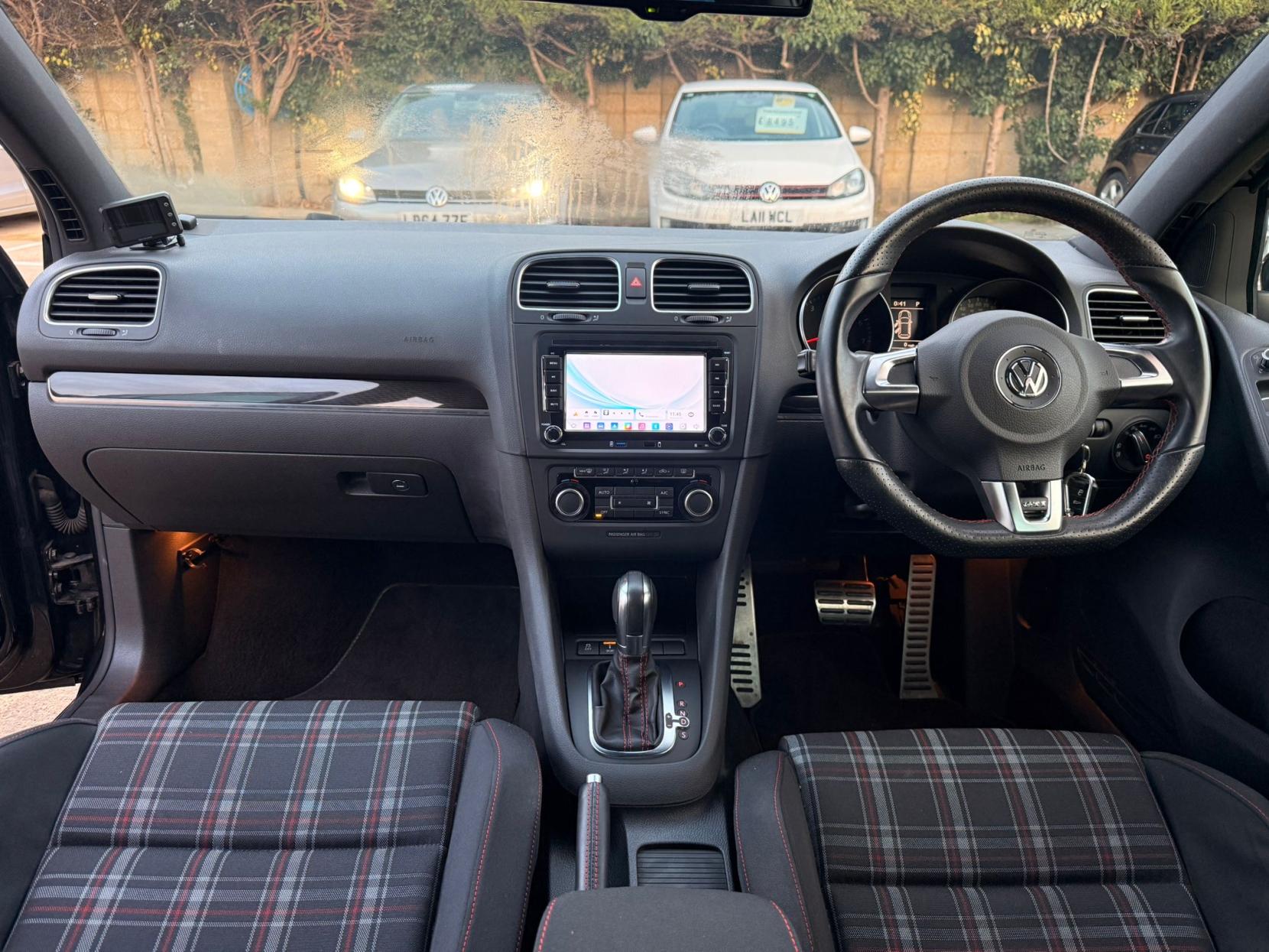 Volkswagen Golf 2.0 TSI GTI Hatchback 5dr Petrol DSG Euro 5 (210 ps)