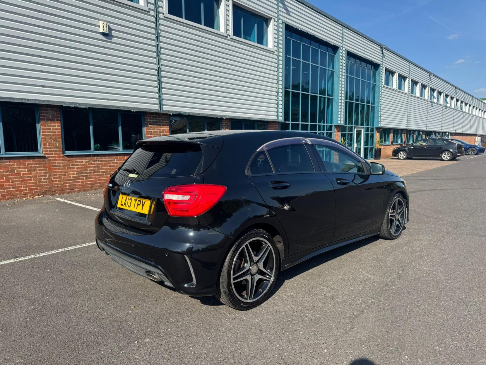 Mercedes-Benz A Class 1.6 A180 BlueEfficiency Sport 7G-DCT Euro 6 (s/s) 5dr