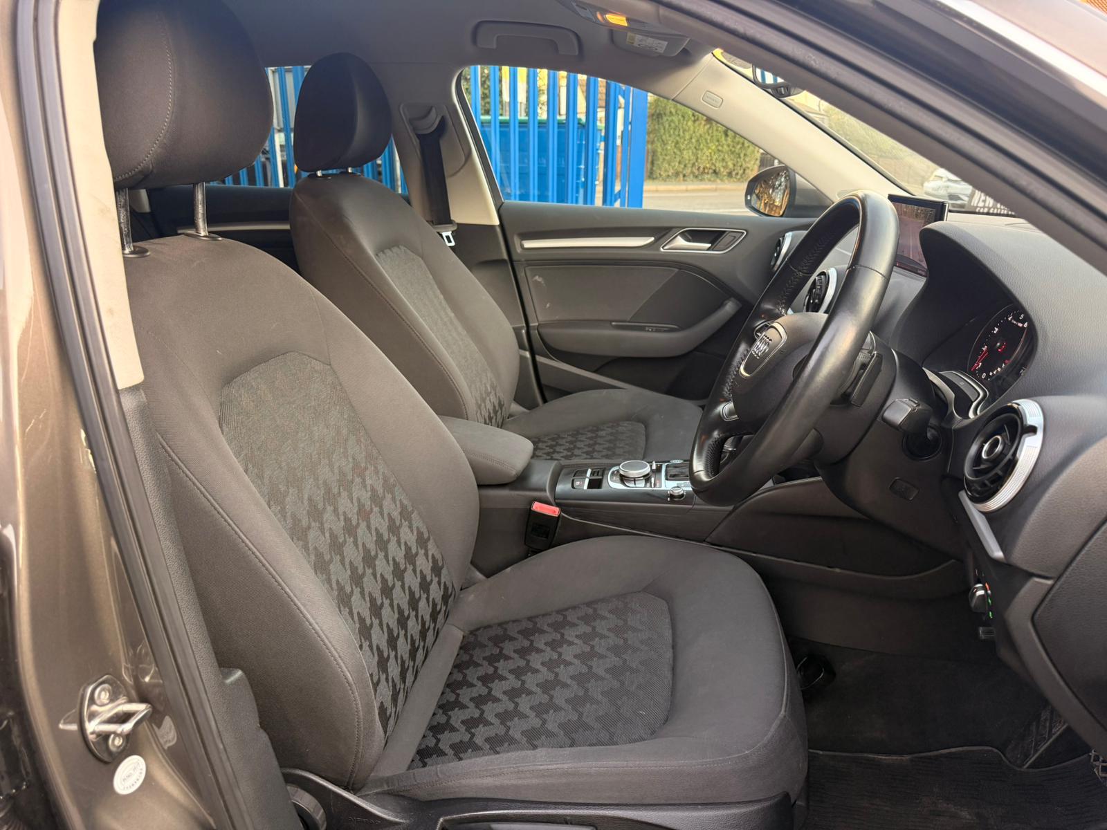 Audi A3 1.4 TFSI SE Sportback 5dr Petrol S Tronic Euro 5 (s/s) (122 ps)